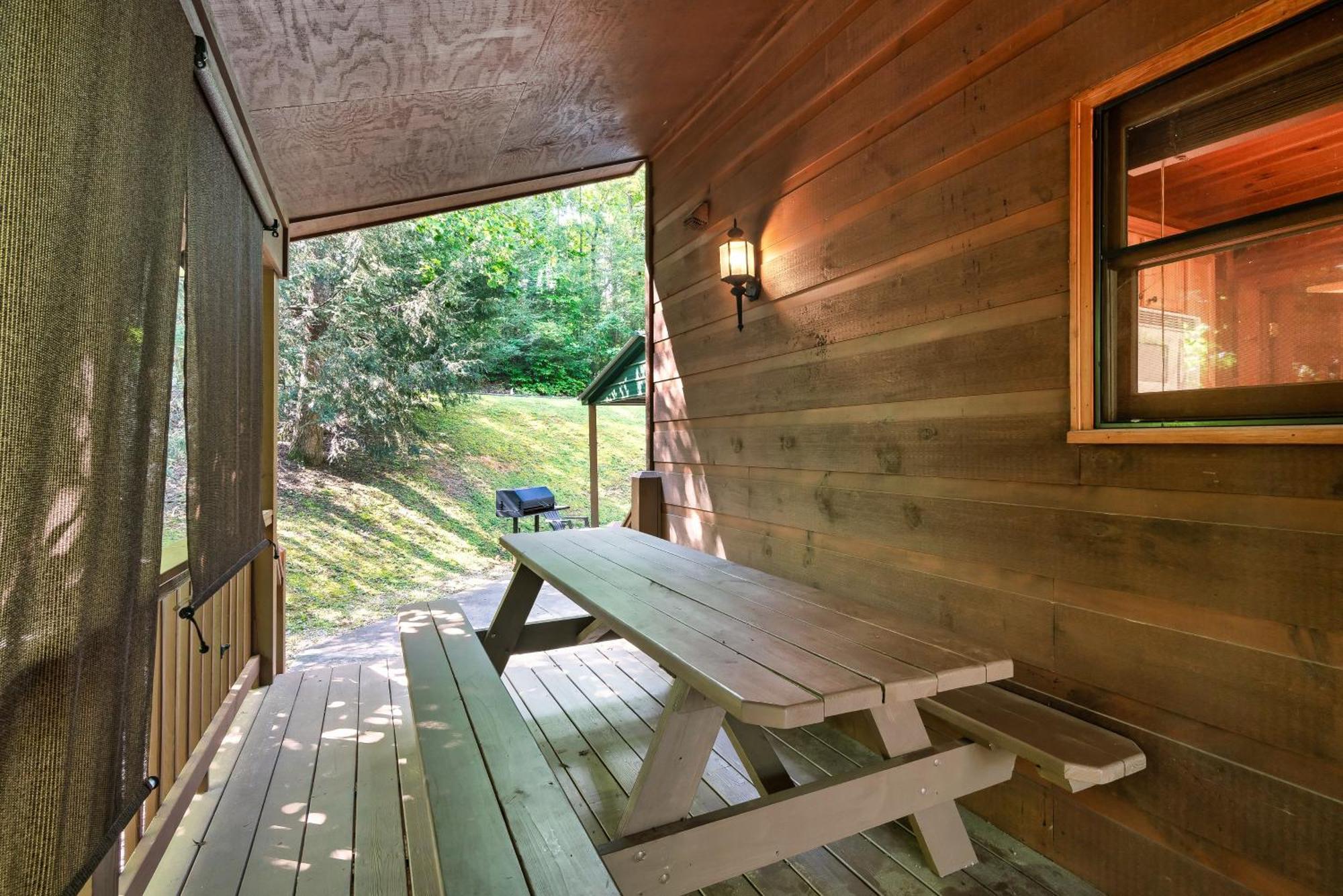 Peaceful Family Cabin With Hot Tub, Game Room, & More! سيفيرفيل المظهر الخارجي الصورة