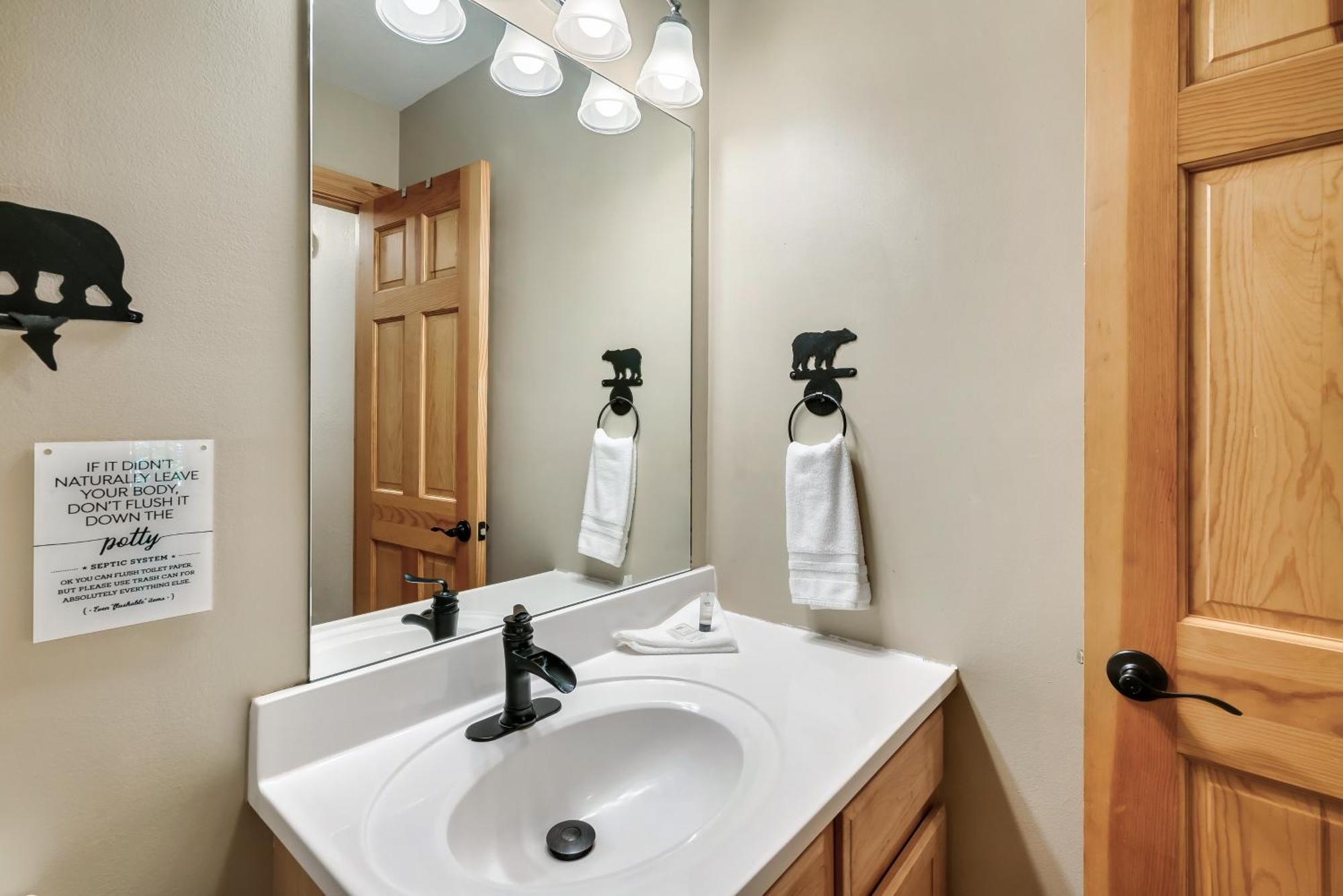 Peaceful Family Cabin With Hot Tub, Game Room, & More! سيفيرفيل المظهر الخارجي الصورة